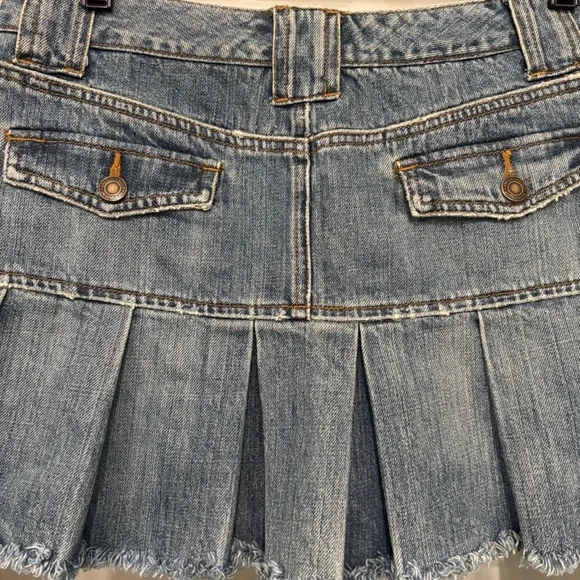 Y2k American Eagle Distressed Micro Denim Pleated Mini Skirt Fringe Hem, Sz 6 - Picture 10 of 14